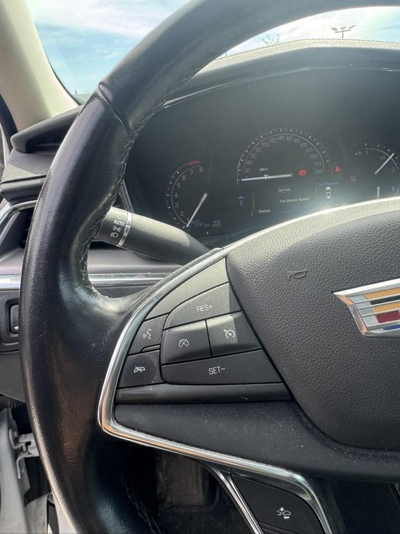 2019 Cadillac XT5 Luxury AWD Cuir Toit Panoramique in Terrebonne, Quebec - 13 - w1024h768px