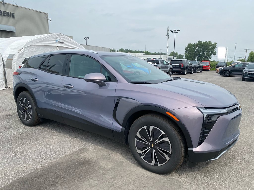 Chevrolet Blazer EV 2LT 2024 à Terrebonne, Québec - 1 - w1024h768px