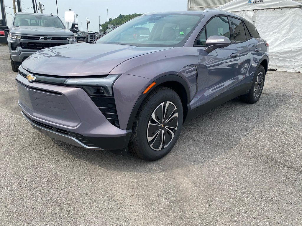 Chevrolet Blazer EV 2LT 2024 à Terrebonne, Québec - 3 - w1024h768px