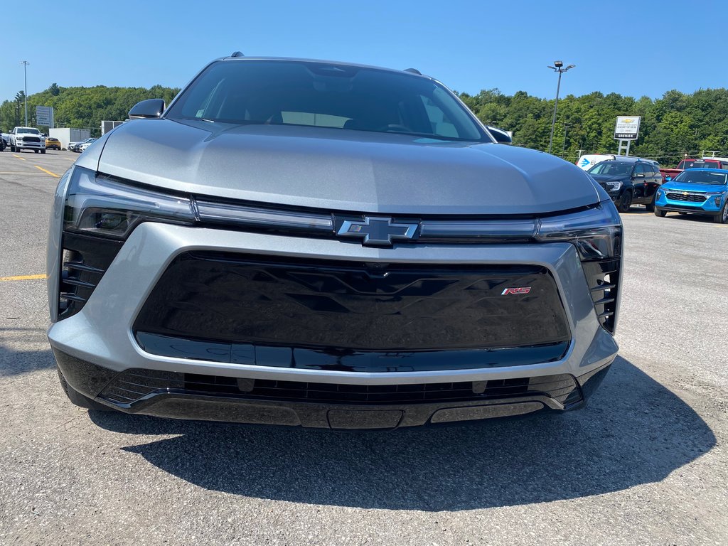 Chevrolet Blazer EV RS 2024 à Terrebonne, Québec - 2 - w1024h768px