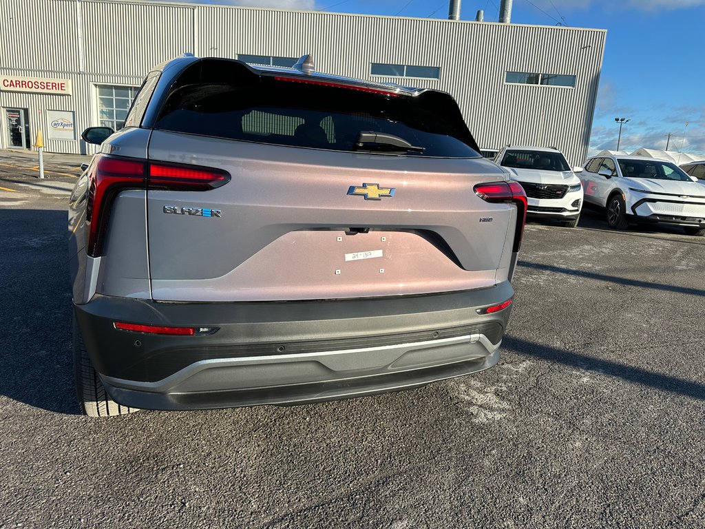 Chevrolet Blazer EV 2LT 2024 à Terrebonne, Québec - 6 - w1024h768px