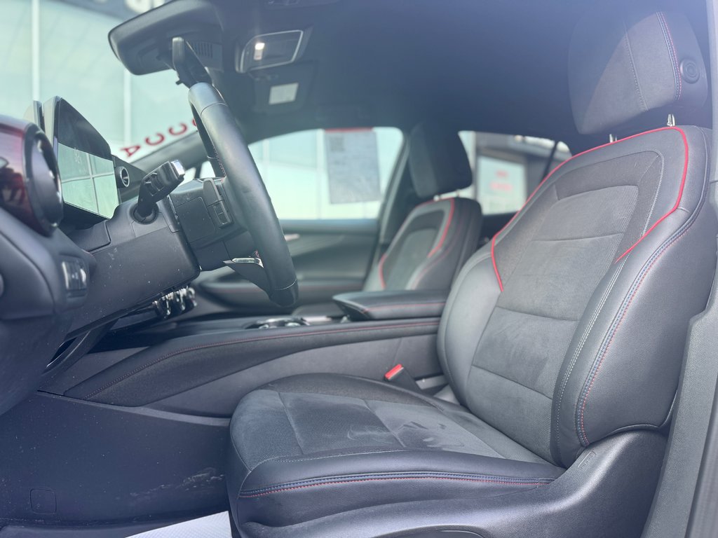 2024 Chevrolet Blazer EV AWD RS Cuir in Terrebonne, Quebec - 10 - w1024h768px