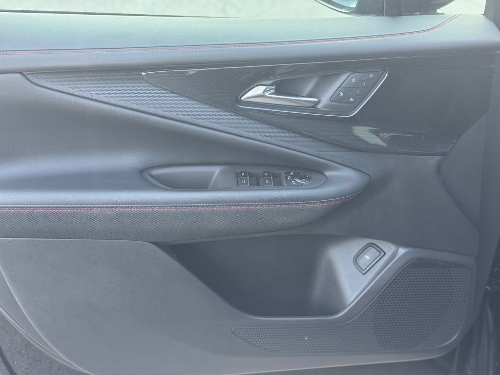 2024 Chevrolet Blazer EV AWD RS Cuir in Terrebonne, Quebec - 8 - w1024h768px