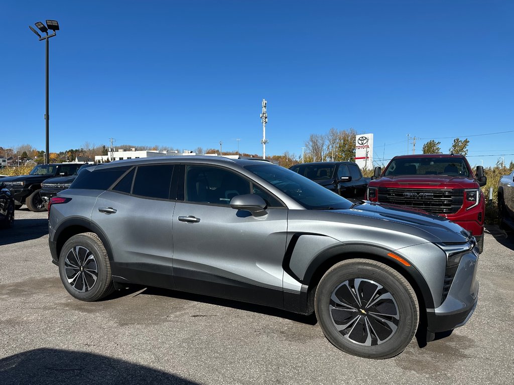 2025 Chevrolet Blazer EV LT in Terrebonne, Quebec - 4 - w1024h768px