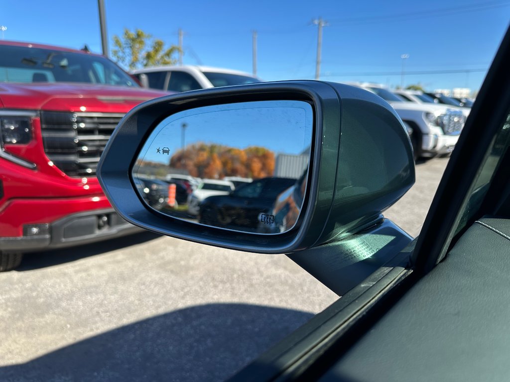 2025 Chevrolet Blazer EV LT in Terrebonne, Quebec - 29 - w1024h768px