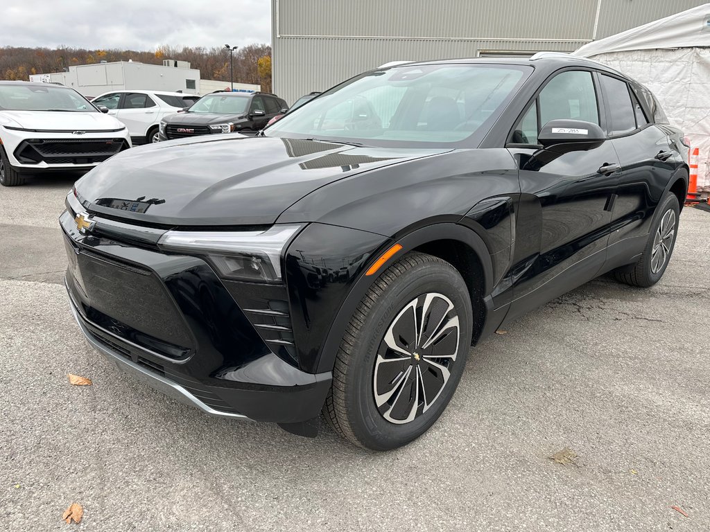 2025 Chevrolet Blazer EV LT in Terrebonne, Quebec - 3 - w1024h768px