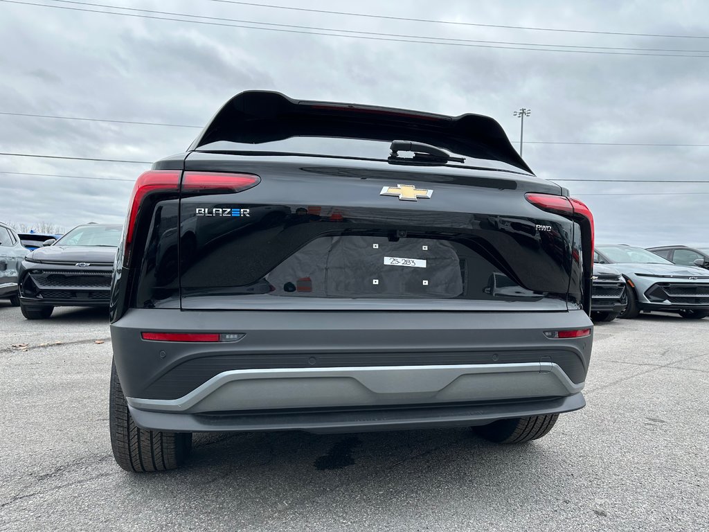 2025 Chevrolet Blazer EV LT in Terrebonne, Quebec - 6 - w1024h768px