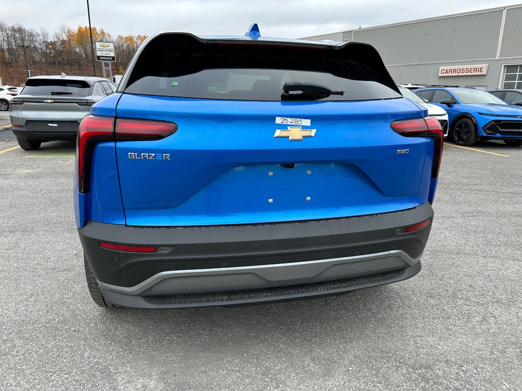 2025 Chevrolet Blazer EV LT in Terrebonne, Quebec - 6 - w1024h768px