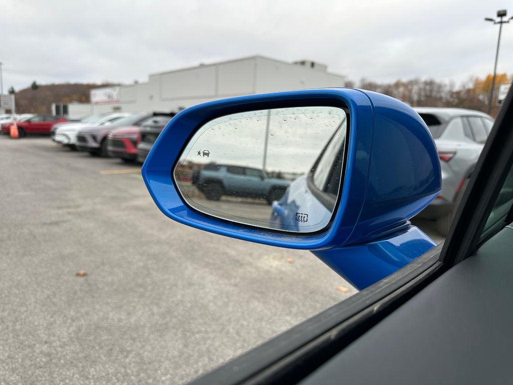 2025 Chevrolet Blazer EV LT in Terrebonne, Quebec - 28 - w1024h768px