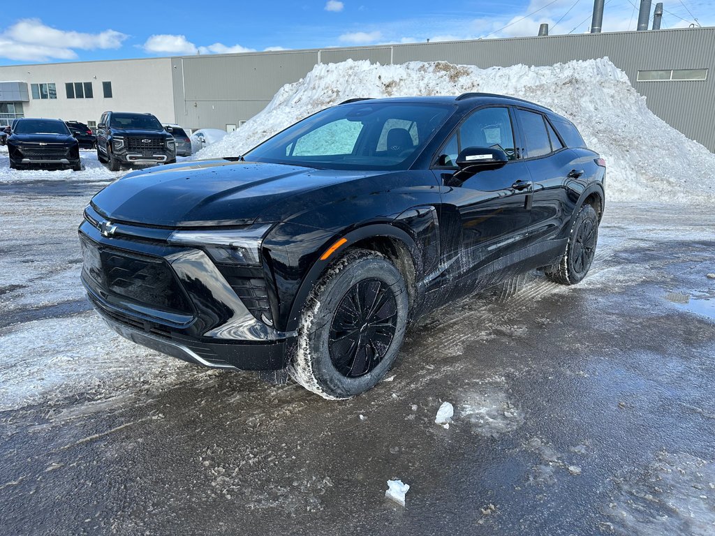 Chevrolet Blazer EV LT 2025 à Terrebonne, Québec - 3 - w1024h768px