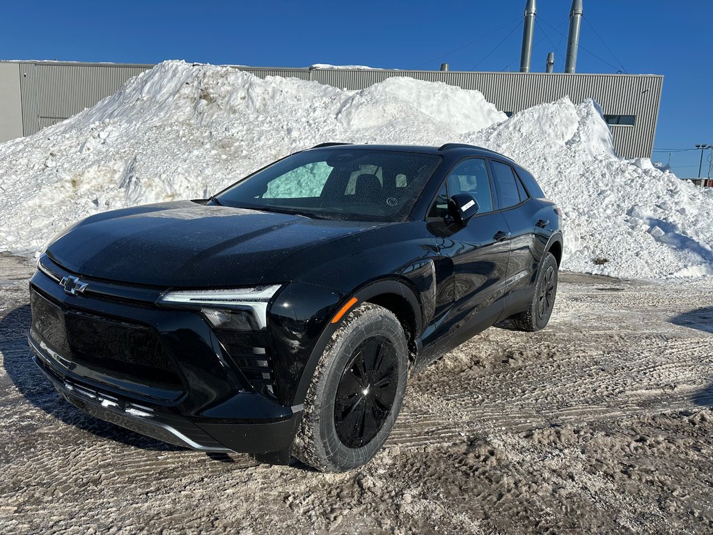 Chevrolet Blazer EV LT 2025 à Terrebonne, Québec - 3 - w1024h768px