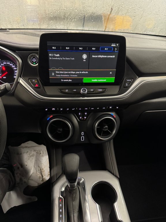 Chevrolet Blazer LT AWD V6 2023 à Terrebonne, Québec - 12 - w1024h768px