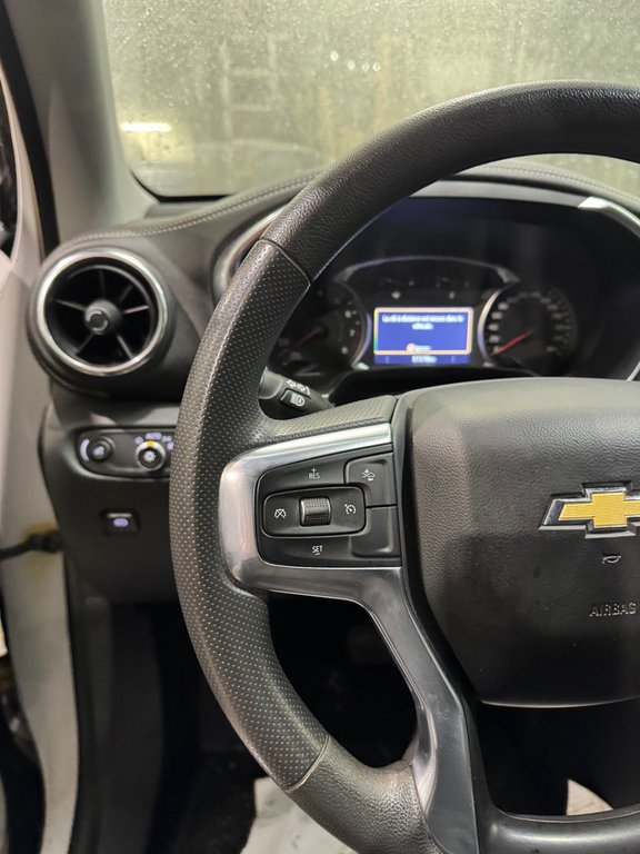 Chevrolet Blazer LT AWD V6 2023 à Terrebonne, Québec - 15 - w1024h768px