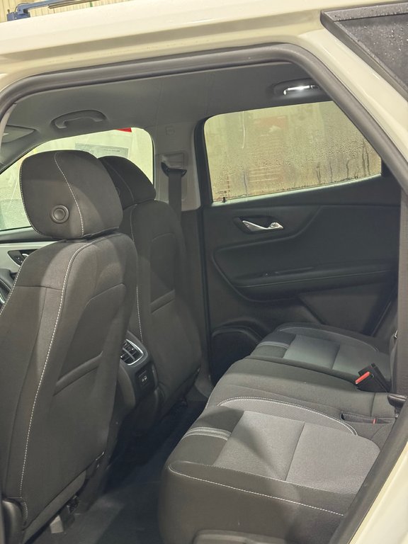 Chevrolet Blazer LT AWD V6 2023 à Terrebonne, Québec - 10 - w1024h768px