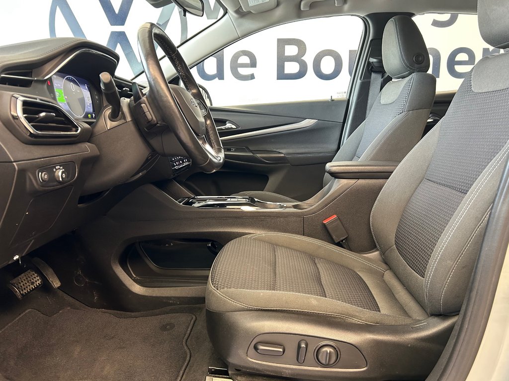 2023 Chevrolet BOLT EUV LT in Boucherville, Quebec - 18 - w1024h768px