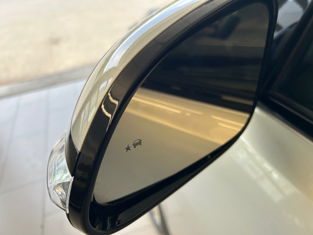 2023 Chevrolet BOLT EUV LT in Boucherville, Quebec - 14 - w1024h768px