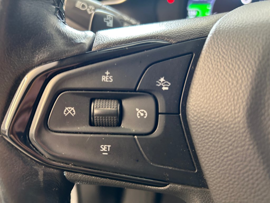 2023 Chevrolet BOLT EUV LT in Boucherville, Quebec - 30 - w1024h768px