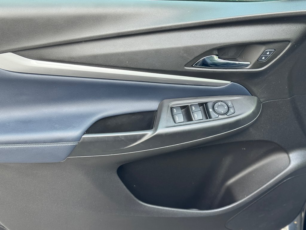 2023 Chevrolet BOLT EUV Premier Cuir Bas Kilométrage in Terrebonne, Quebec - 8 - w1024h768px