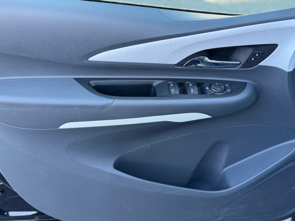 Chevrolet Bolt EV LT Caméra De Recul 2021 à Terrebonne, Québec - 8 - w1024h768px