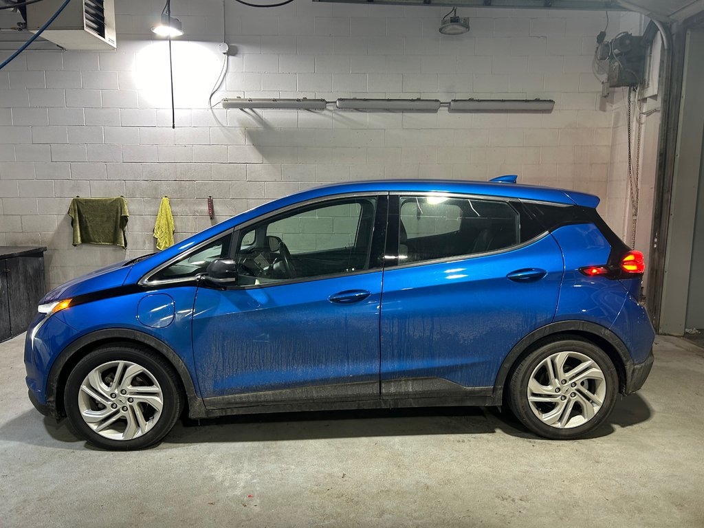 2023 Chevrolet Bolt EV 1LT, CARPLAY, GARANTIE in Boucherville, Quebec - 5 - w1024h768px