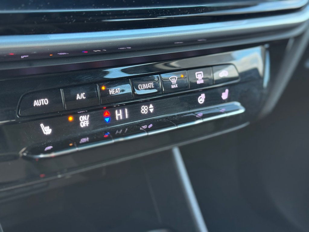 2023 Chevrolet Bolt EV 1LT bas Kilométrage in Terrebonne, Quebec - 19 - w1024h768px