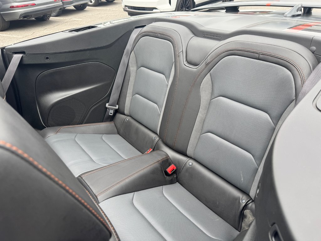 2017 Chevrolet Camaro 2SS Convertible Bas Kilométrage in Terrebonne, Quebec - 23 - w1024h768px