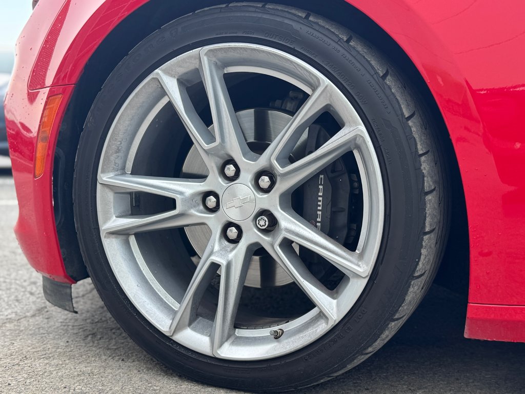 2019 Chevrolet Camaro 2SS Cuir Convertible V8 in Terrebonne, Quebec - 25 - w1024h768px