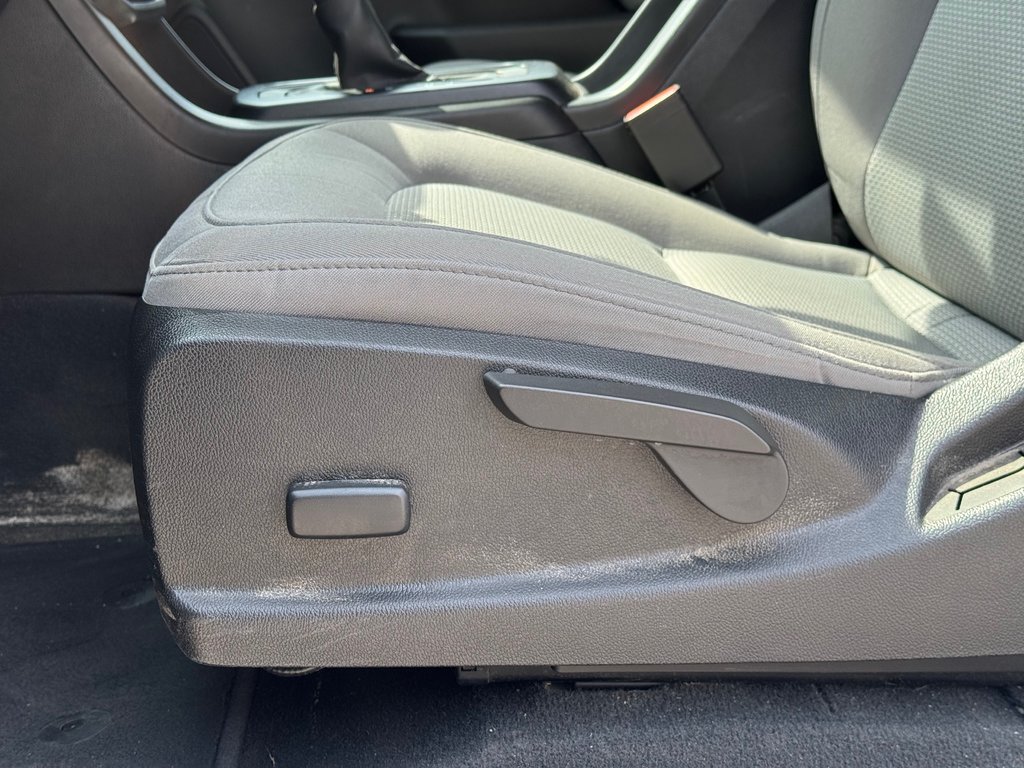 2022 Chevrolet Colorado 4WD Work Truck in Terrebonne, Quebec - 9 - w1024h768px