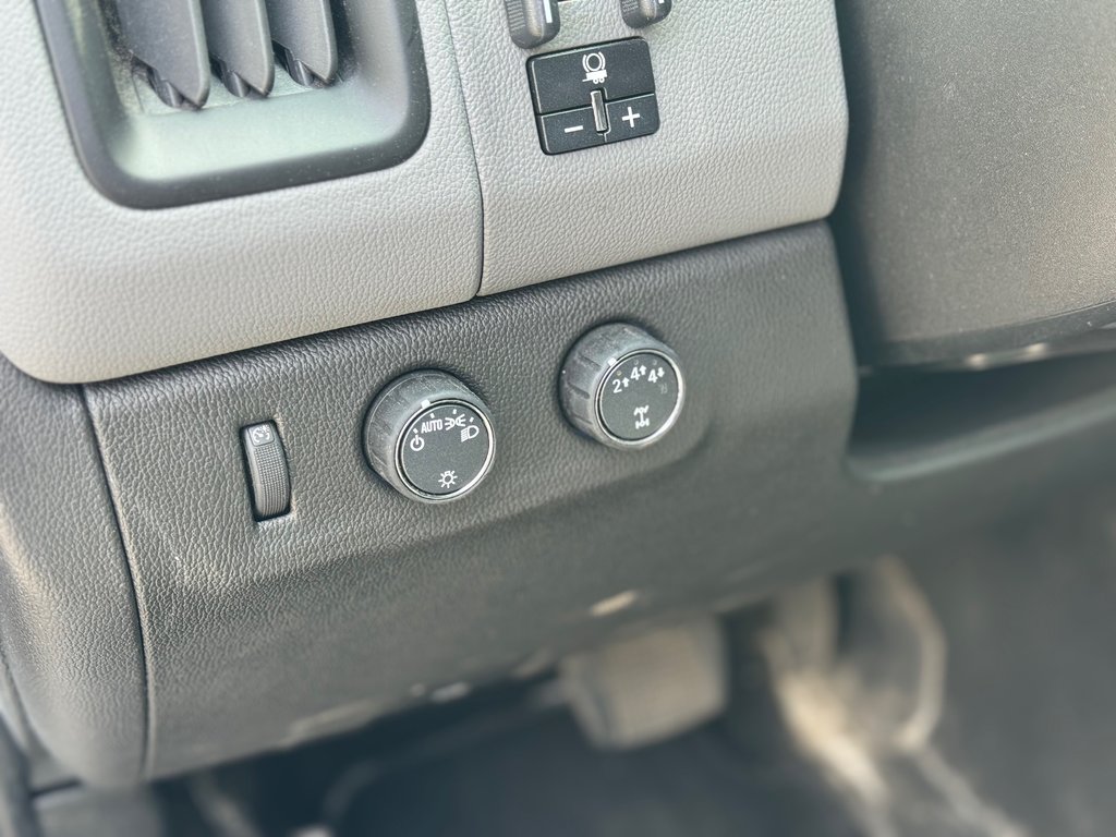 2022 Chevrolet Colorado 4WD Work Truck in Terrebonne, Quebec - 12 - w1024h768px