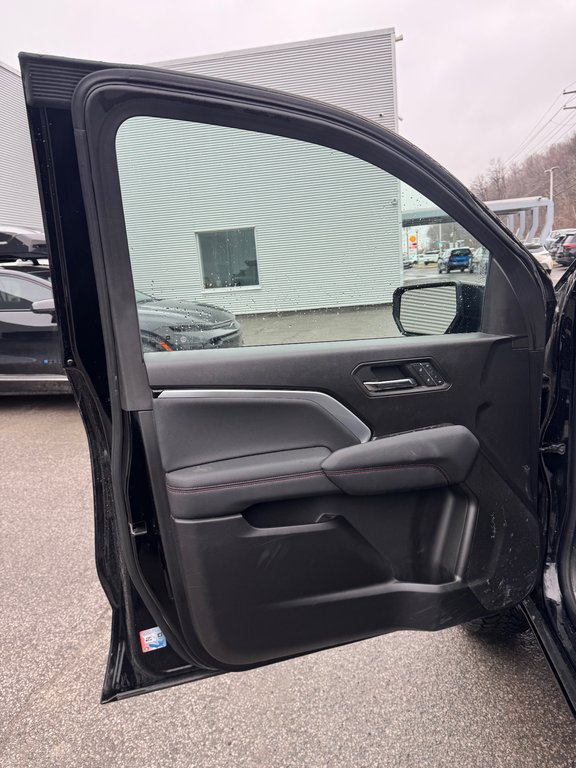 Chevrolet Colorado 4WD Z71 Cuir Toit Ouvrant 2023 à Terrebonne, Québec - 7 - w1024h768px