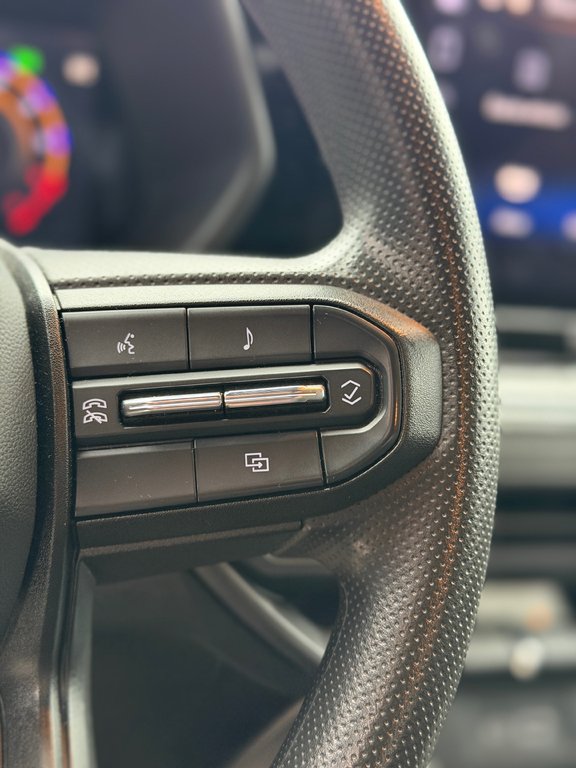 2024 Chevrolet Colorado 4WD Trail Boss Crew in Terrebonne, Quebec - 13 - w1024h768px