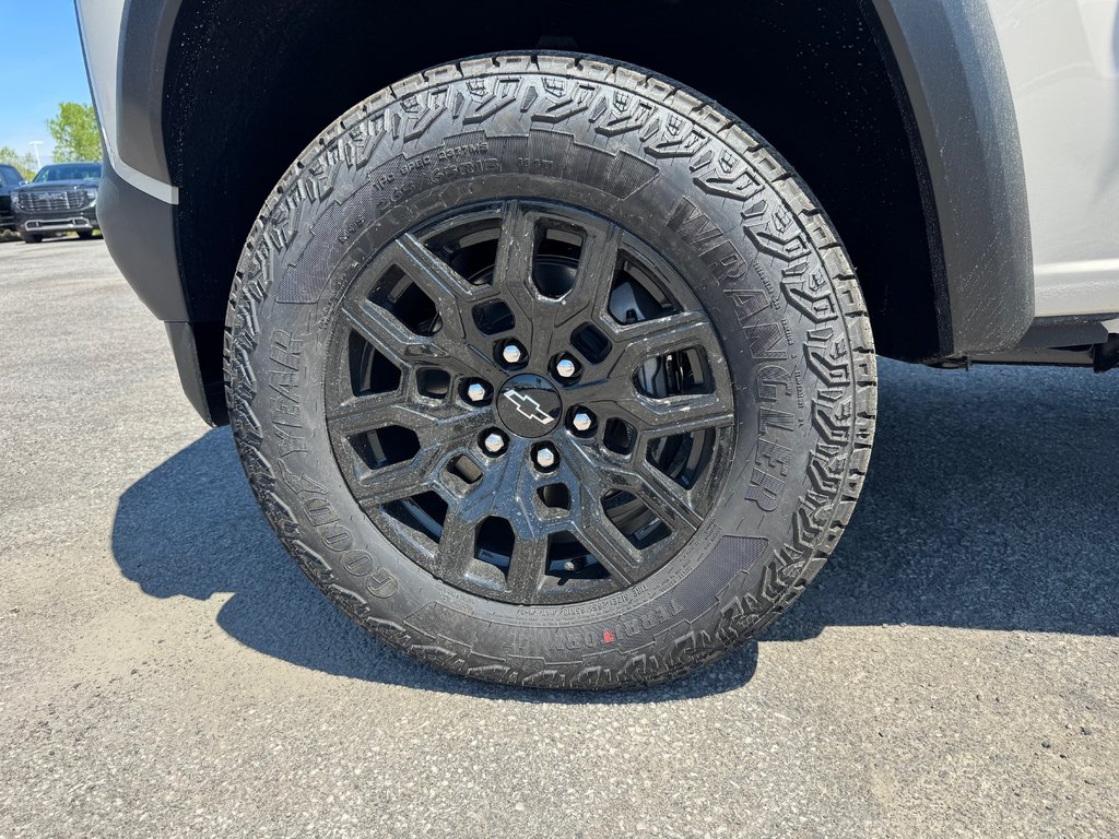 2026 Chevrolet Colorado Trail Boss in Terrebonne, Quebec - 11 - w1024h768px