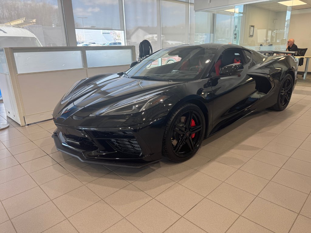 2026 Chevrolet CORVETTE STINGRAY COUPE 2LT (2LT) STINGRAY in Terrebonne, Quebec - 1 - w1024h768px