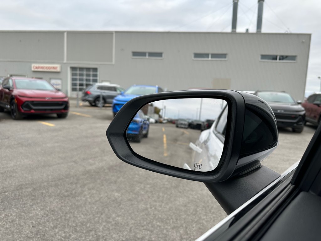 Chevrolet Equinox EV 2RS 2025 à Terrebonne, Québec - 28 - w1024h768px