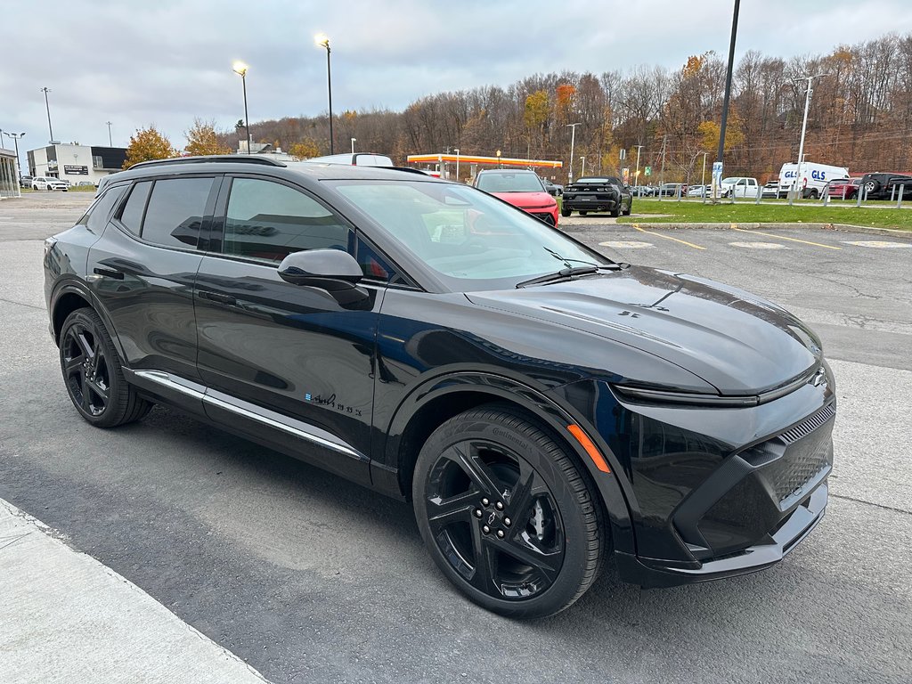 Chevrolet Equinox EV 2RS 2025 à Terrebonne, Québec - 1 - w1024h768px