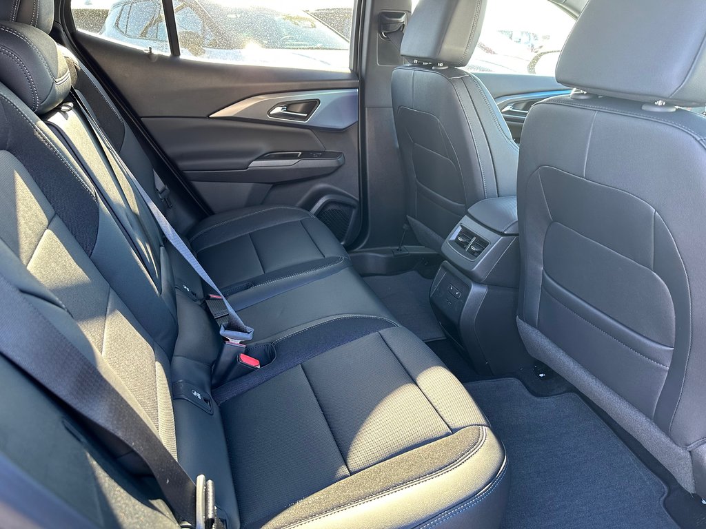 2025 Chevrolet Equinox EV 2LT in Terrebonne, Quebec - 25 - w1024h768px