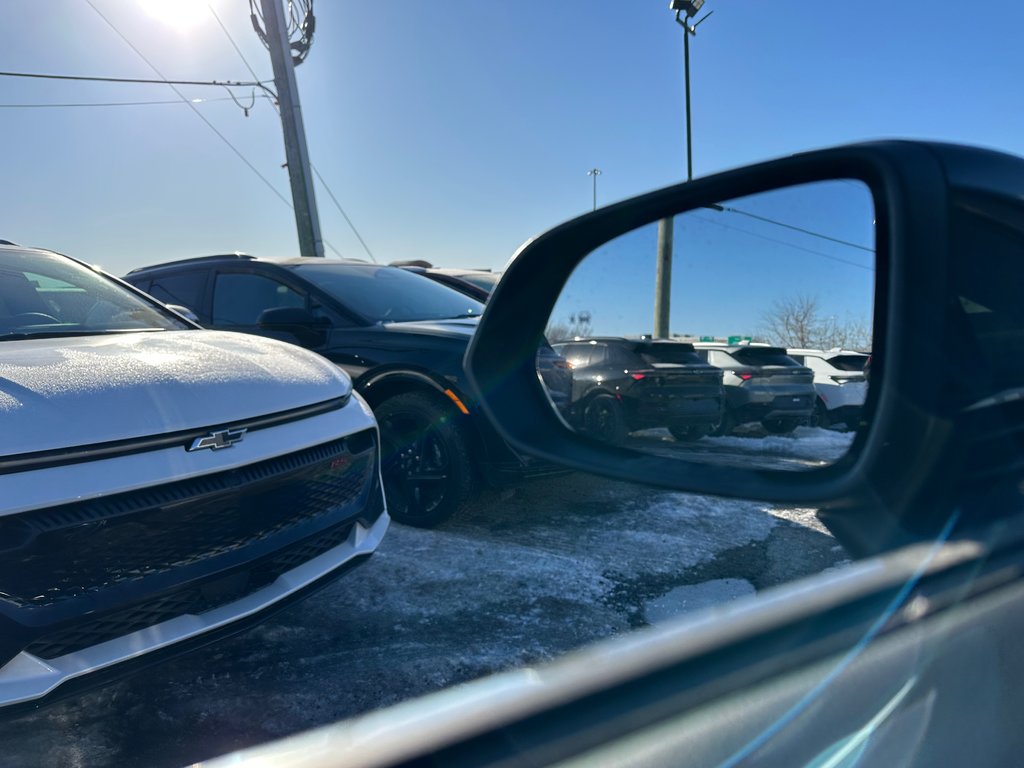 2025 Chevrolet Equinox EV 2LT in Terrebonne, Quebec - 30 - w1024h768px