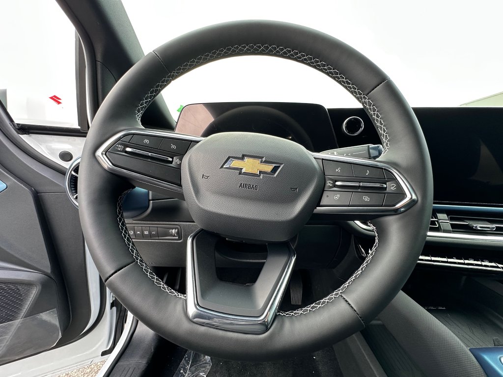 2025 Chevrolet Equinox EV 2LT in Terrebonne, Quebec - 12 - w1024h768px