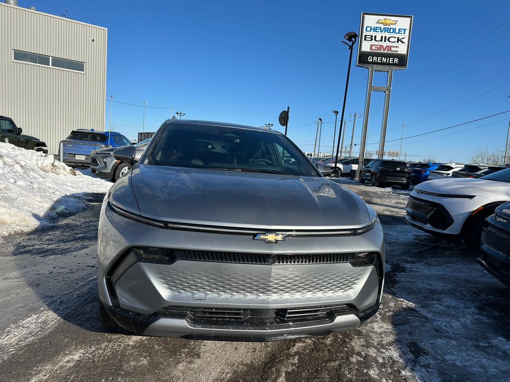 Chevrolet Equinox EV 2LT 2025 à Terrebonne, Québec - 2 - w1024h768px