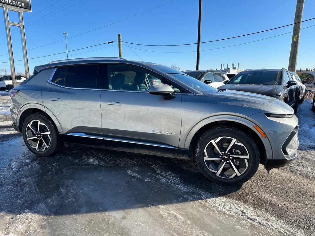 2025 Chevrolet Equinox EV 2LT in Terrebonne, Quebec - 4 - w1024h768px