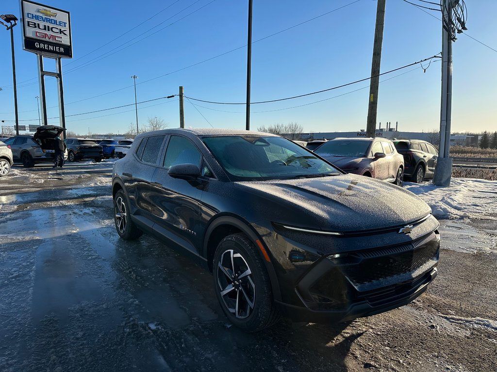 Chevrolet Equinox EV 2LT 2025 à Terrebonne, Québec - 1 - w1024h768px