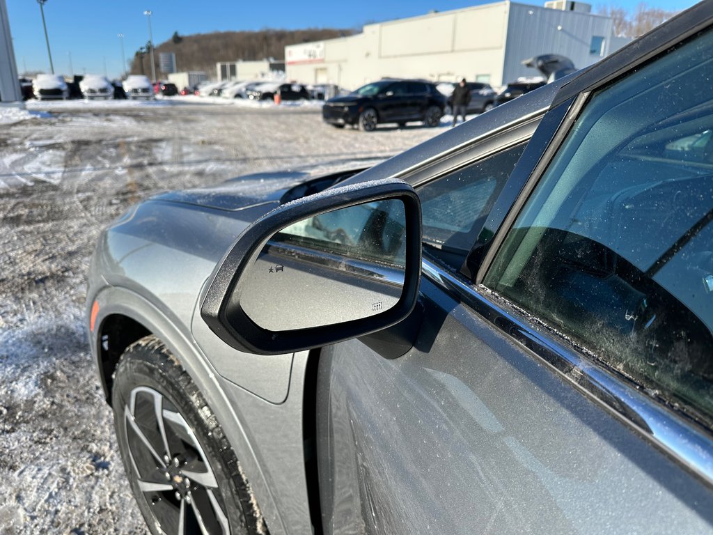 2025 Chevrolet Equinox EV 2LT in Terrebonne, Quebec - 30 - w1024h768px