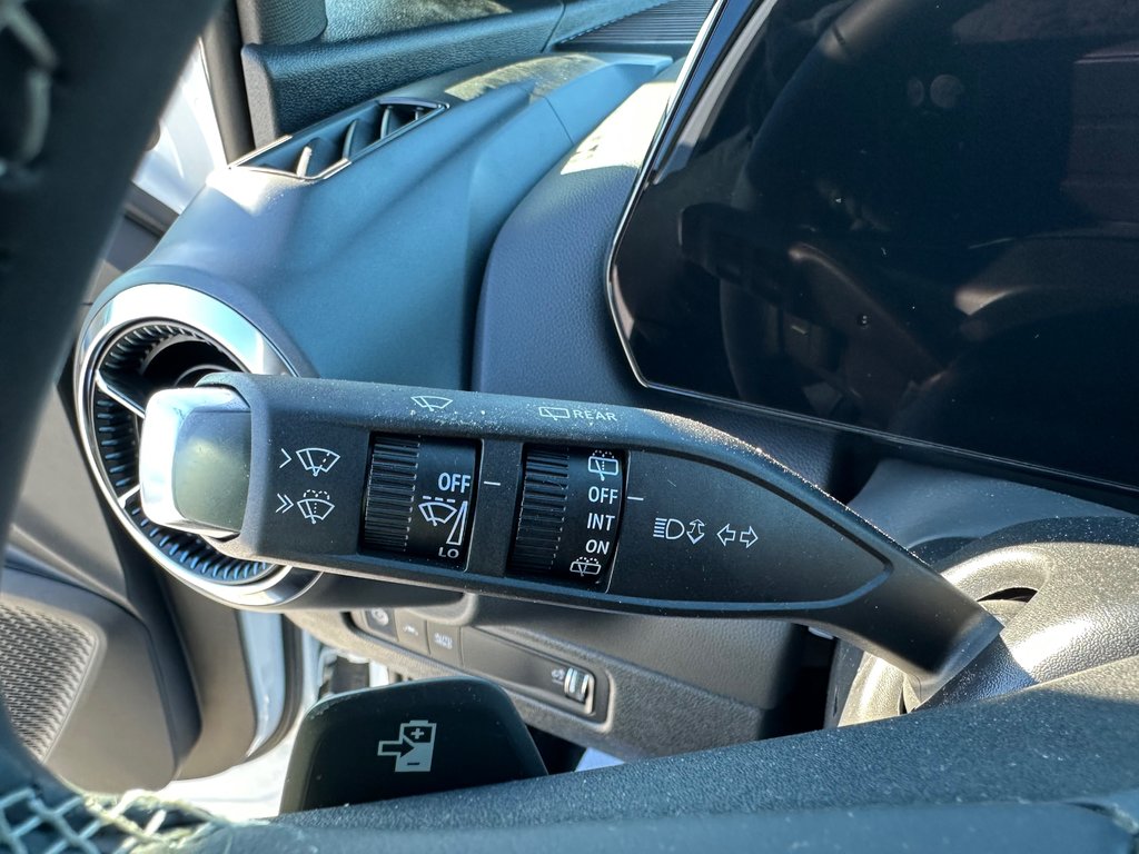 2025 Chevrolet Equinox EV 2LT in Terrebonne, Quebec - 13 - w1024h768px