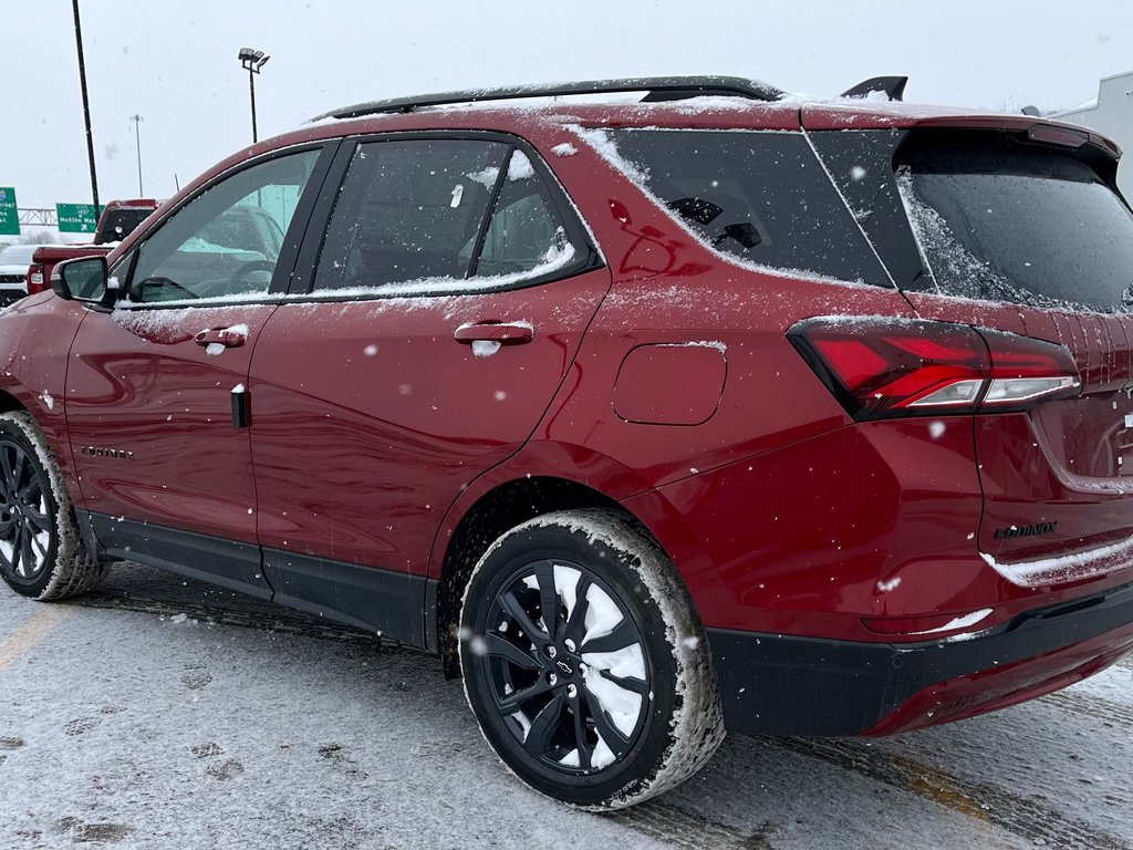 2024 Chevrolet Equinox RS in Terrebonne, Quebec - 3 - w1024h768px