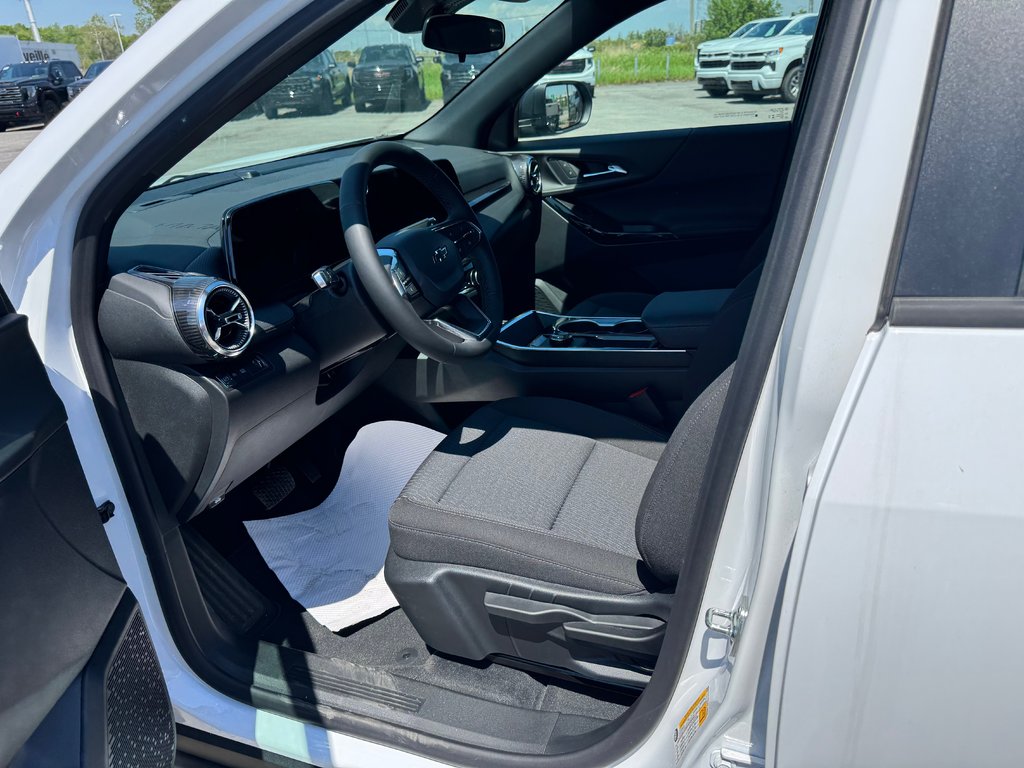 2026 Chevrolet Equinox LT in Terrebonne, Quebec - 8 - w1024h768px