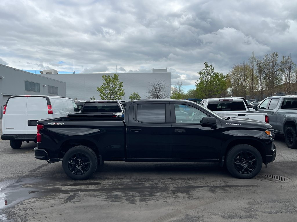 2024 Chevrolet Silverado 1500 in Montreal, Quebec - 3 - w1024h768px