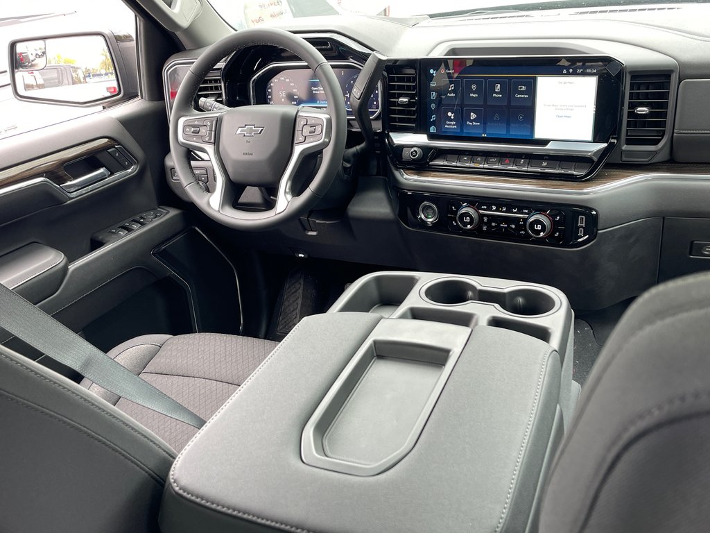 2024 Chevrolet Silverado 1500 in Montreal, Quebec - 10 - w1024h768px