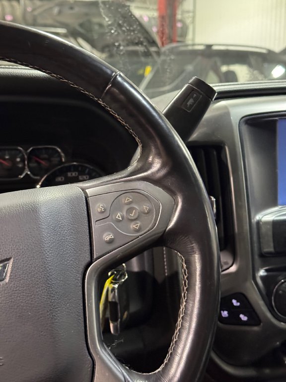 2016 Chevrolet Silverado 1500 LTZ Crew Bose Cuir Toit Ouvrant in Terrebonne, Quebec - 15 - w1024h768px