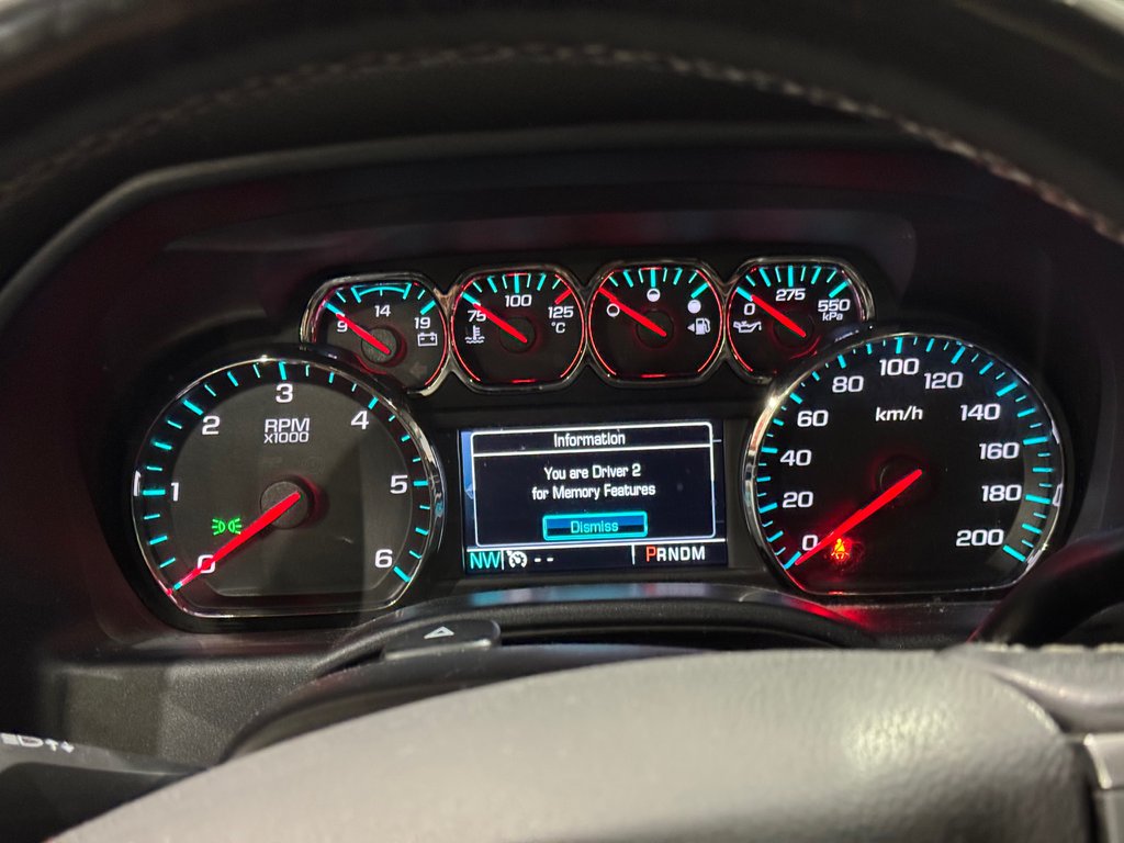 2016 Chevrolet Silverado 1500 LTZ Crew Bose Cuir Toit Ouvrant in Terrebonne, Quebec - 17 - w1024h768px