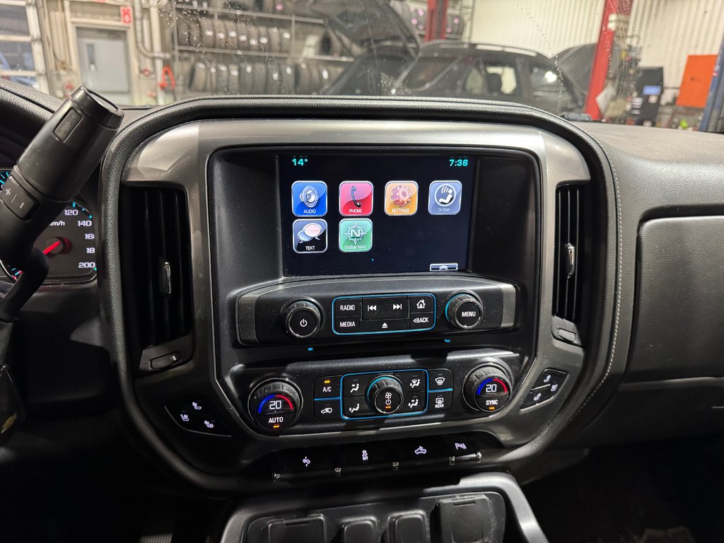 2016 Chevrolet Silverado 1500 LTZ Crew Bose Cuir Toit Ouvrant in Terrebonne, Quebec - 18 - w1024h768px